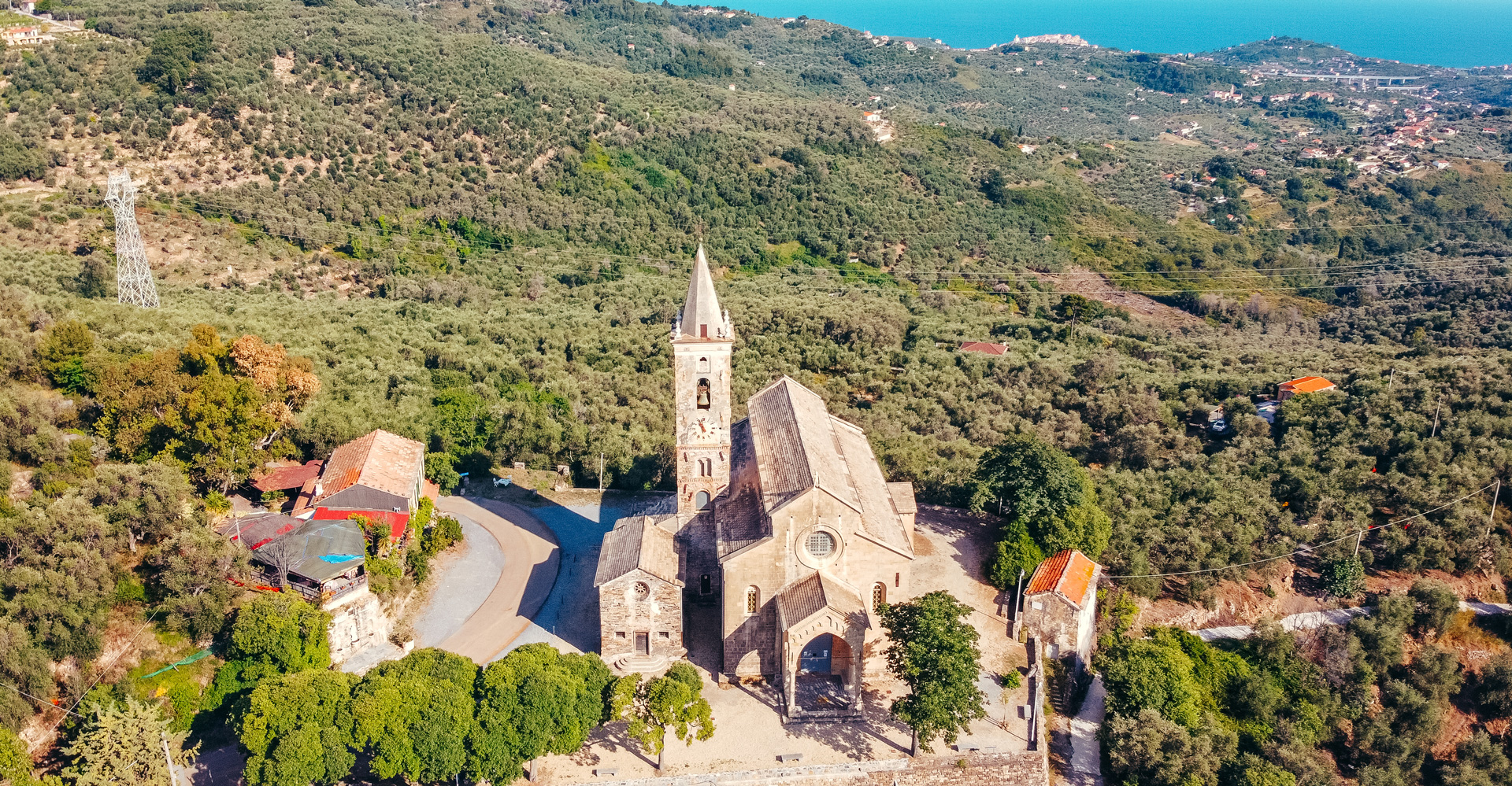 La chiesa dell'antico borgo di Montegrazie a Imperia