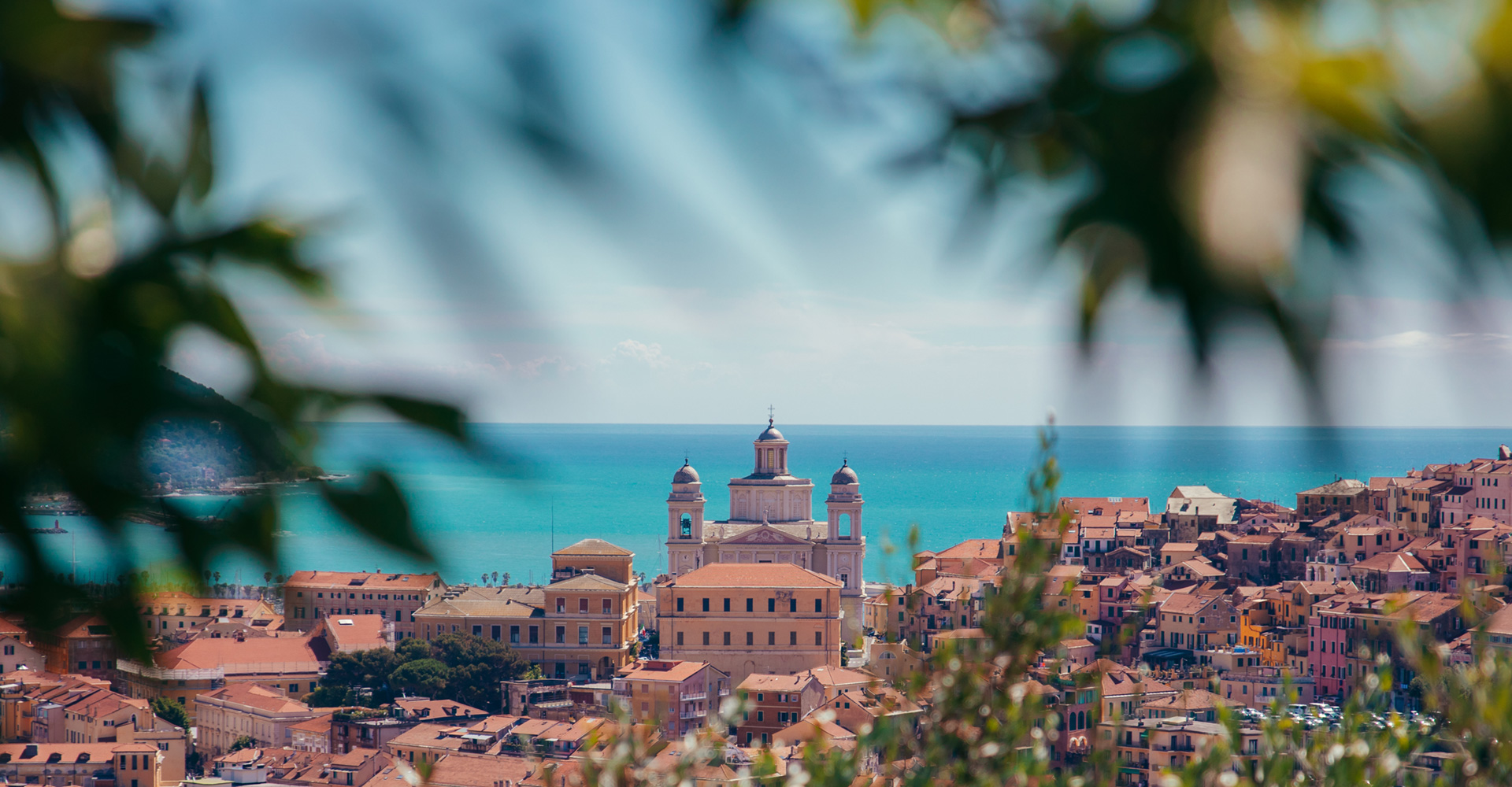 Panorama di Imperia dal Santuario di Monte Calvario