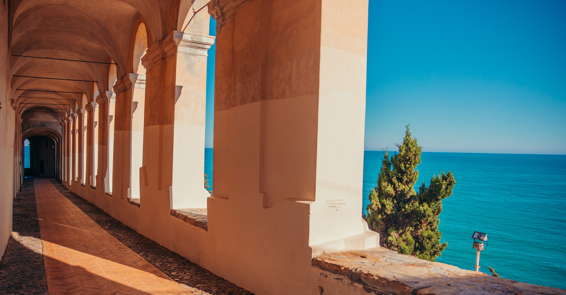 Le Logge di Santa Chiara sul Parasio di Imperia Portomaurizio